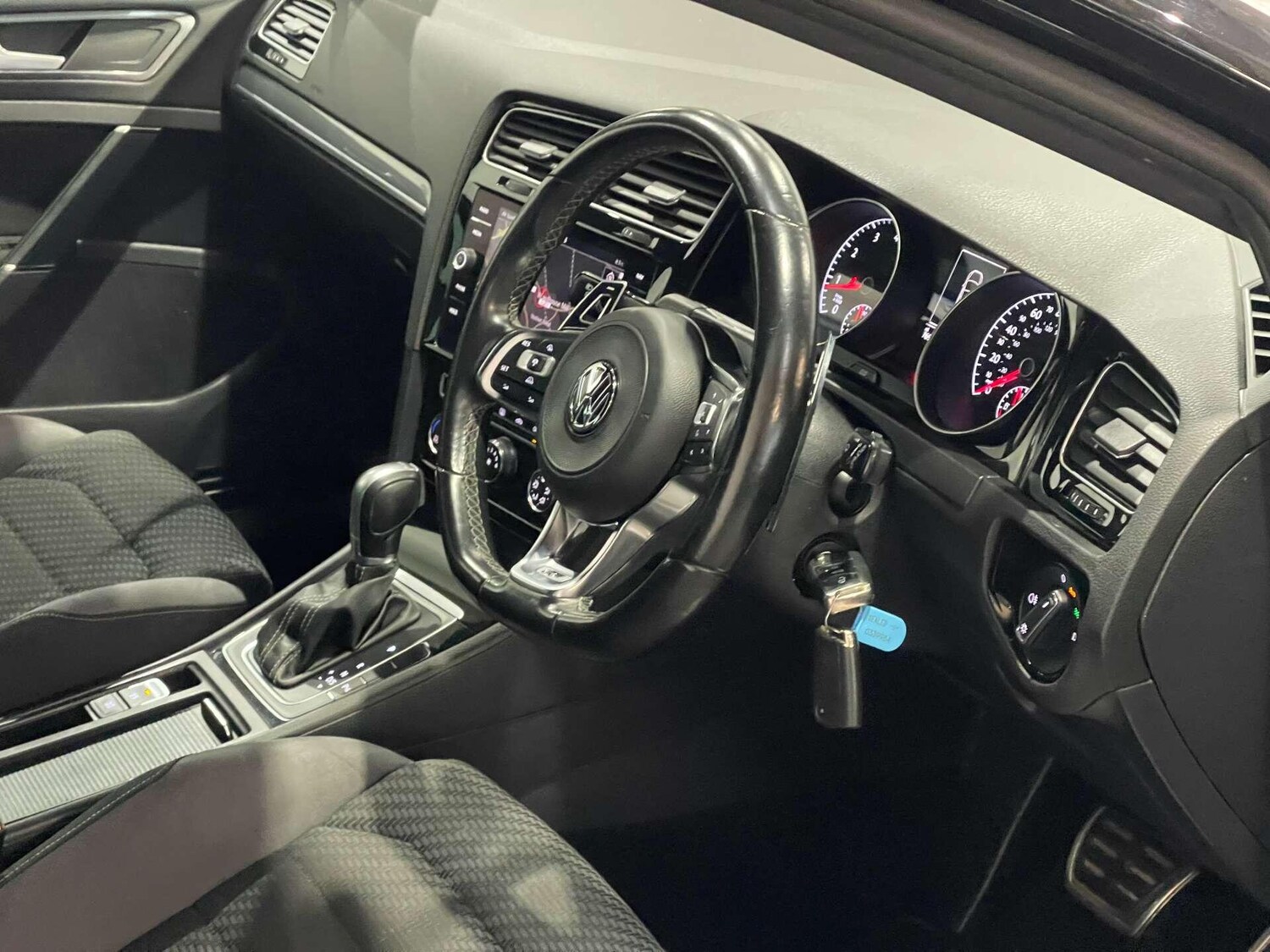 Used Volkswagen Golf 2018 for sale - 76935917: Photo 15