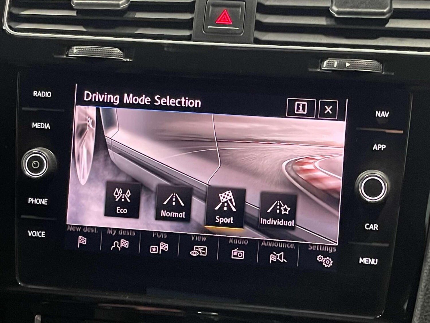 Used Volkswagen Golf 2018 for sale - 76935917: Photo 38