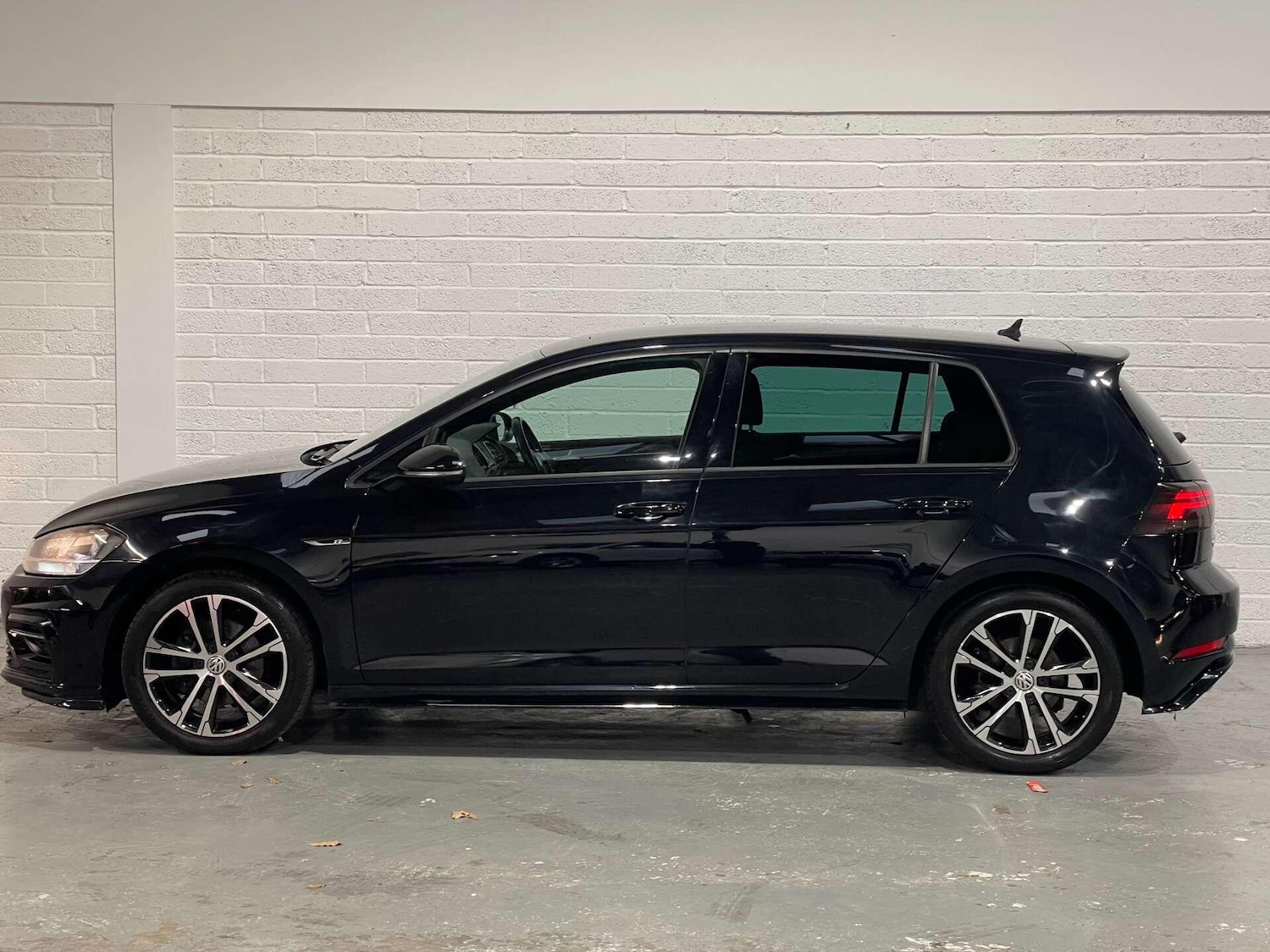 Used Volkswagen Golf 2018 for sale - 76935917: Photo 5