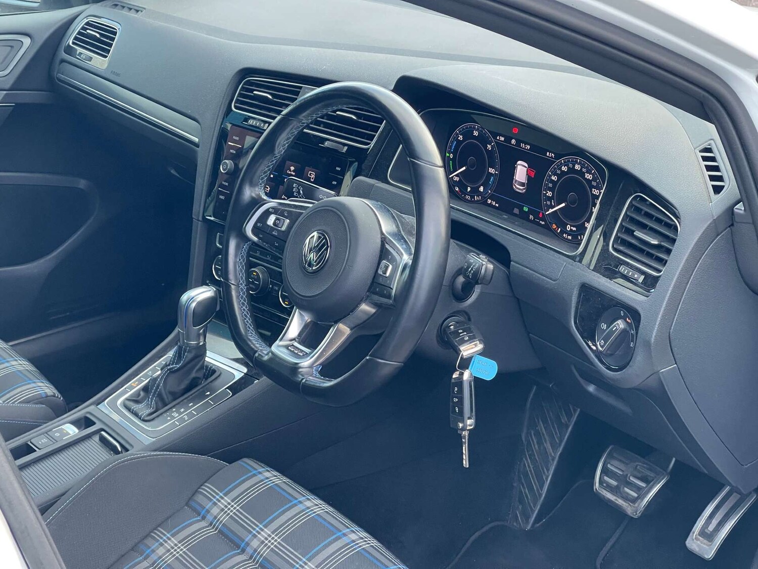 Used Volkswagen Golf 2018 for sale - 77493705: Photo 18