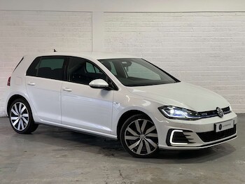 Used Volkswagen Golf 2018 for sale - 77493705: Photo