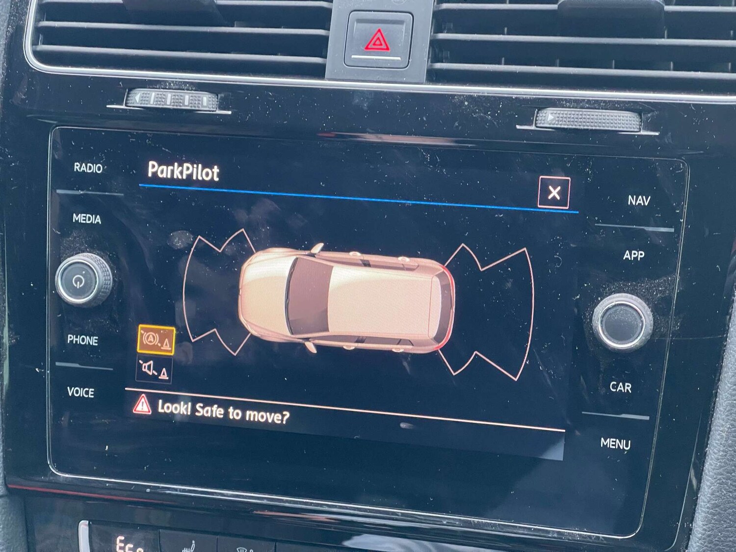 Used Volkswagen Golf 2018 for sale - 77493705: Photo 24