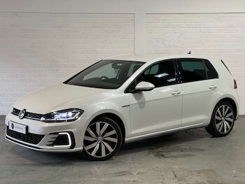 Used Volkswagen Golf 2018 for sale - 77493705: Photo