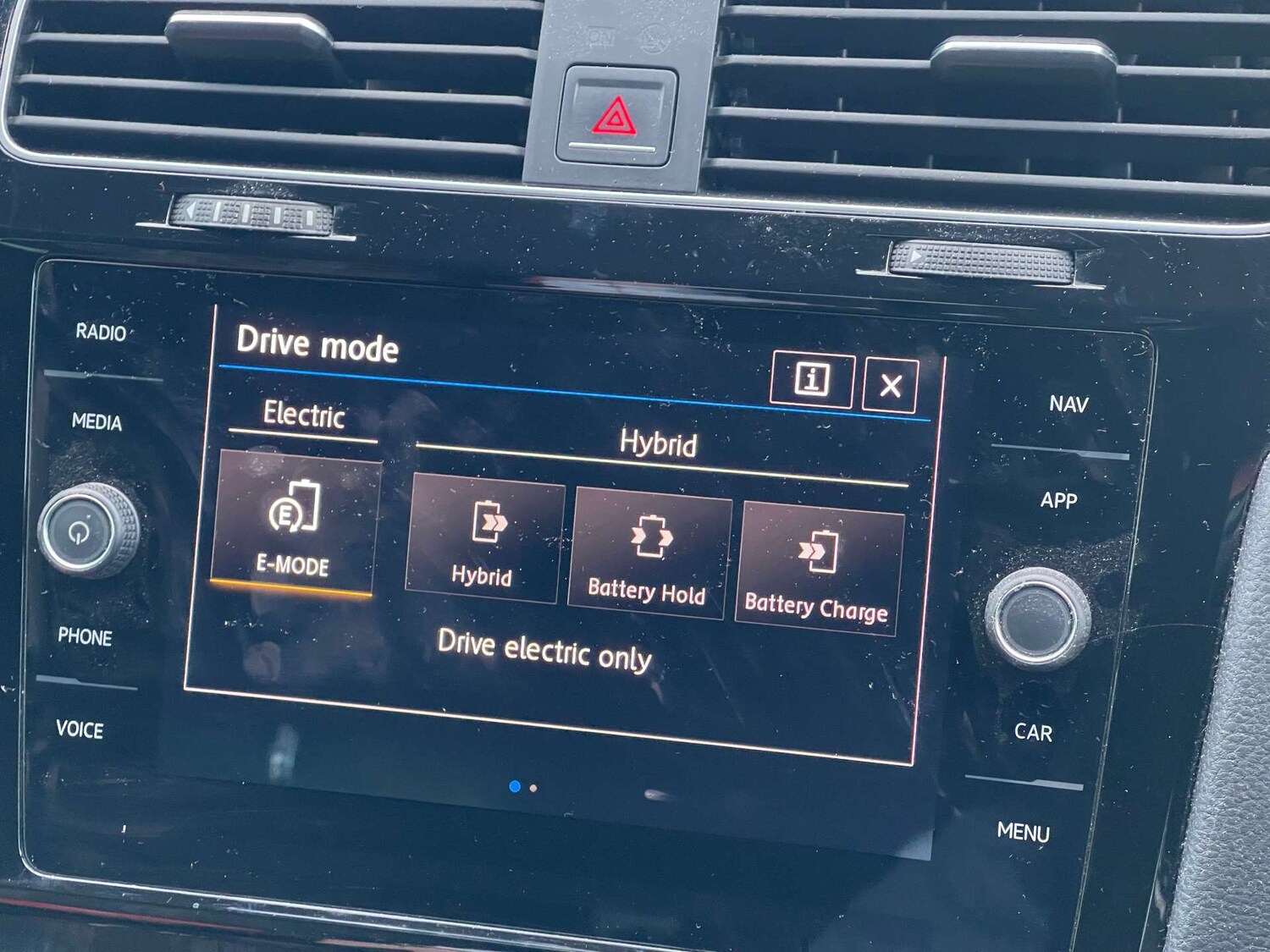 Used Volkswagen Golf 2018 for sale - 77493705: Photo 31