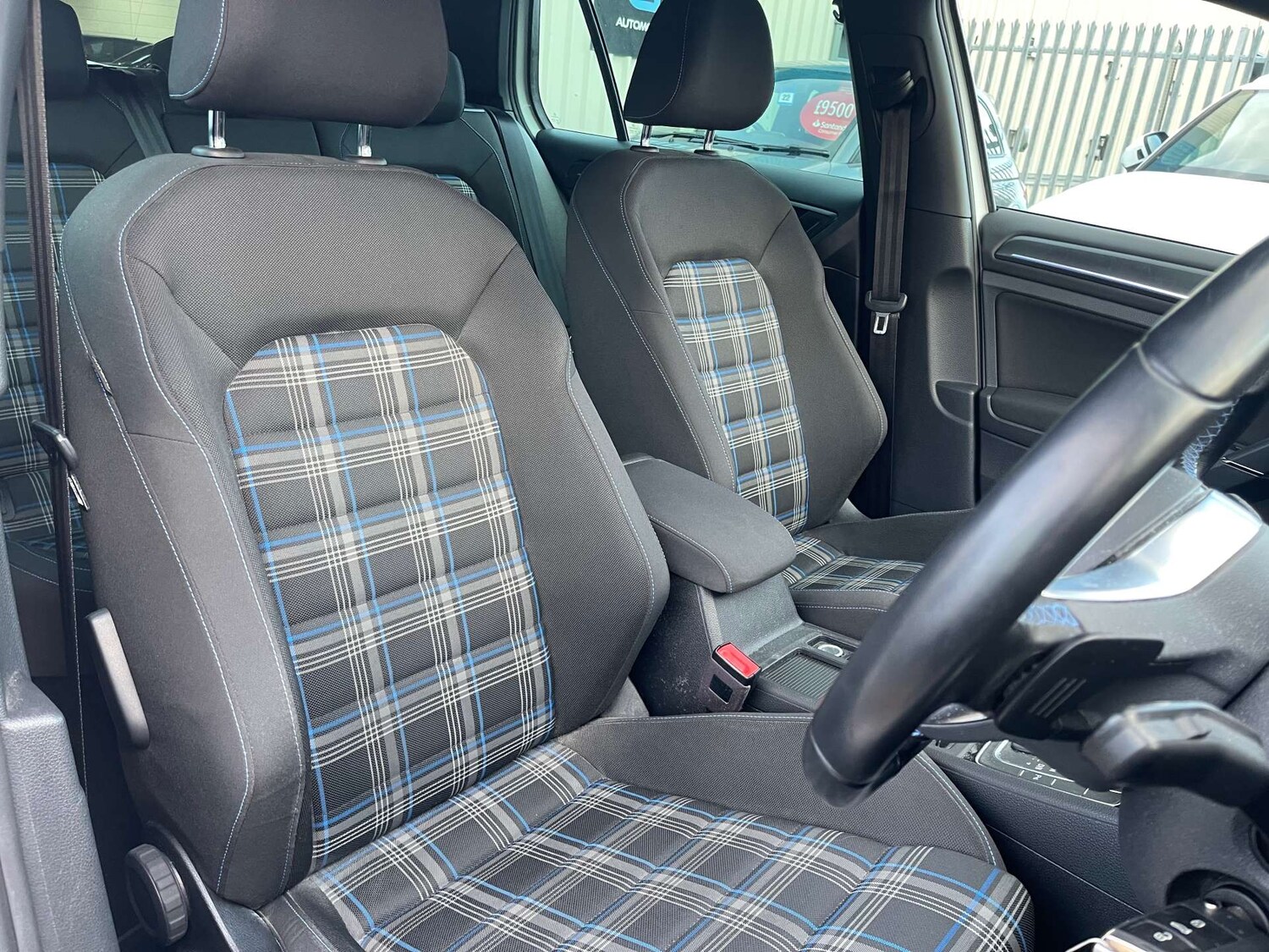 Used Volkswagen Golf 2018 for sale - 77493705: Photo 35