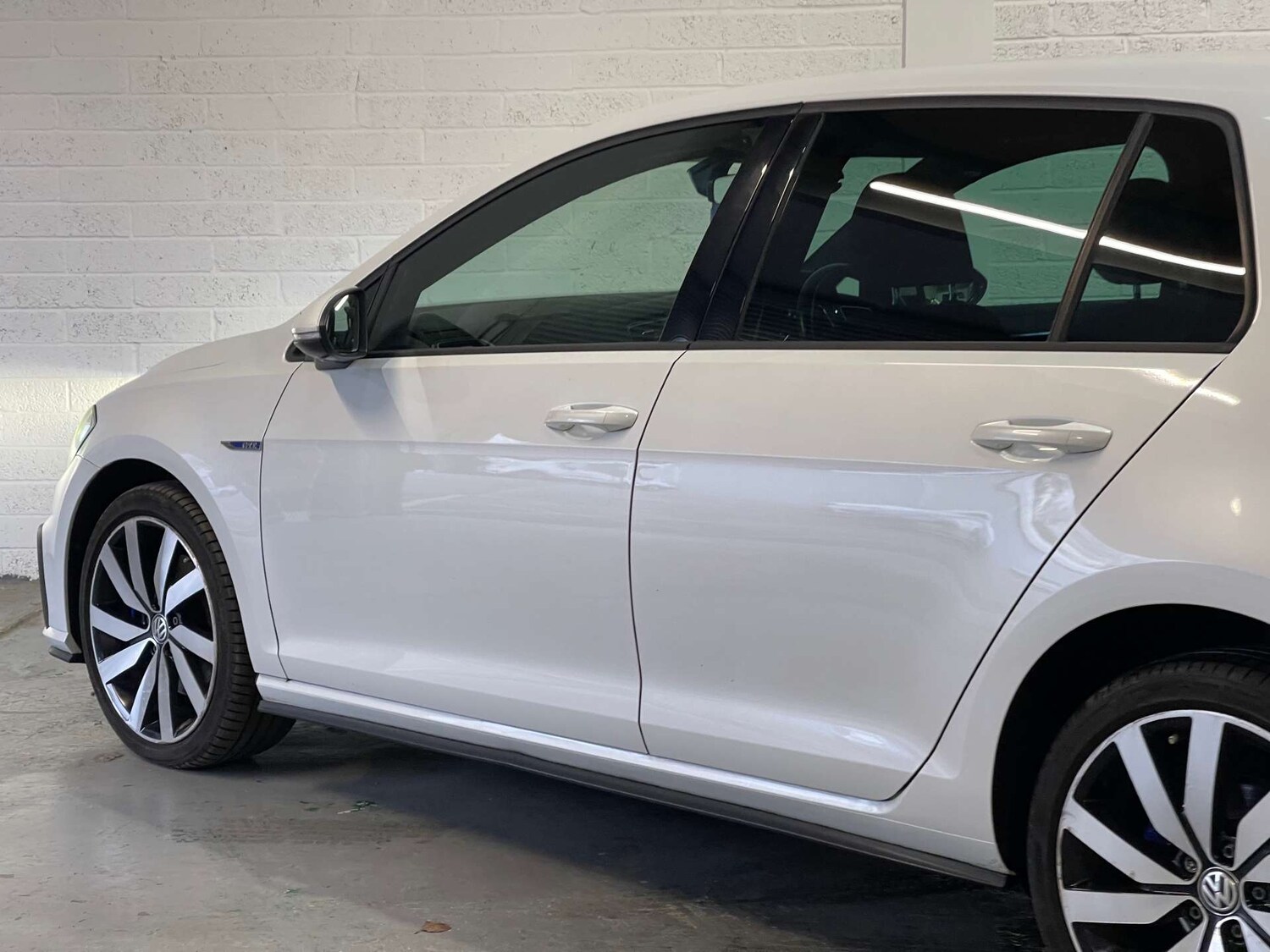 Used Volkswagen Golf 2018 for sale - 77493705: Photo 64