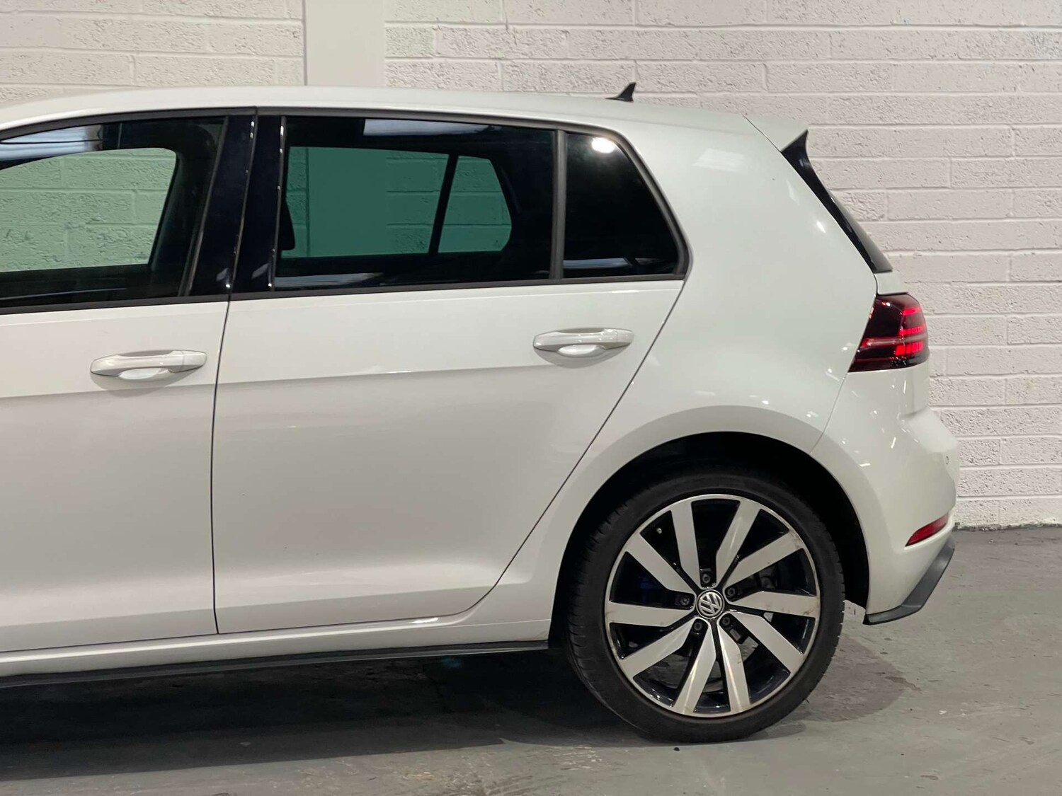 Used Volkswagen Golf 2018 for sale - 77493705: Photo 69