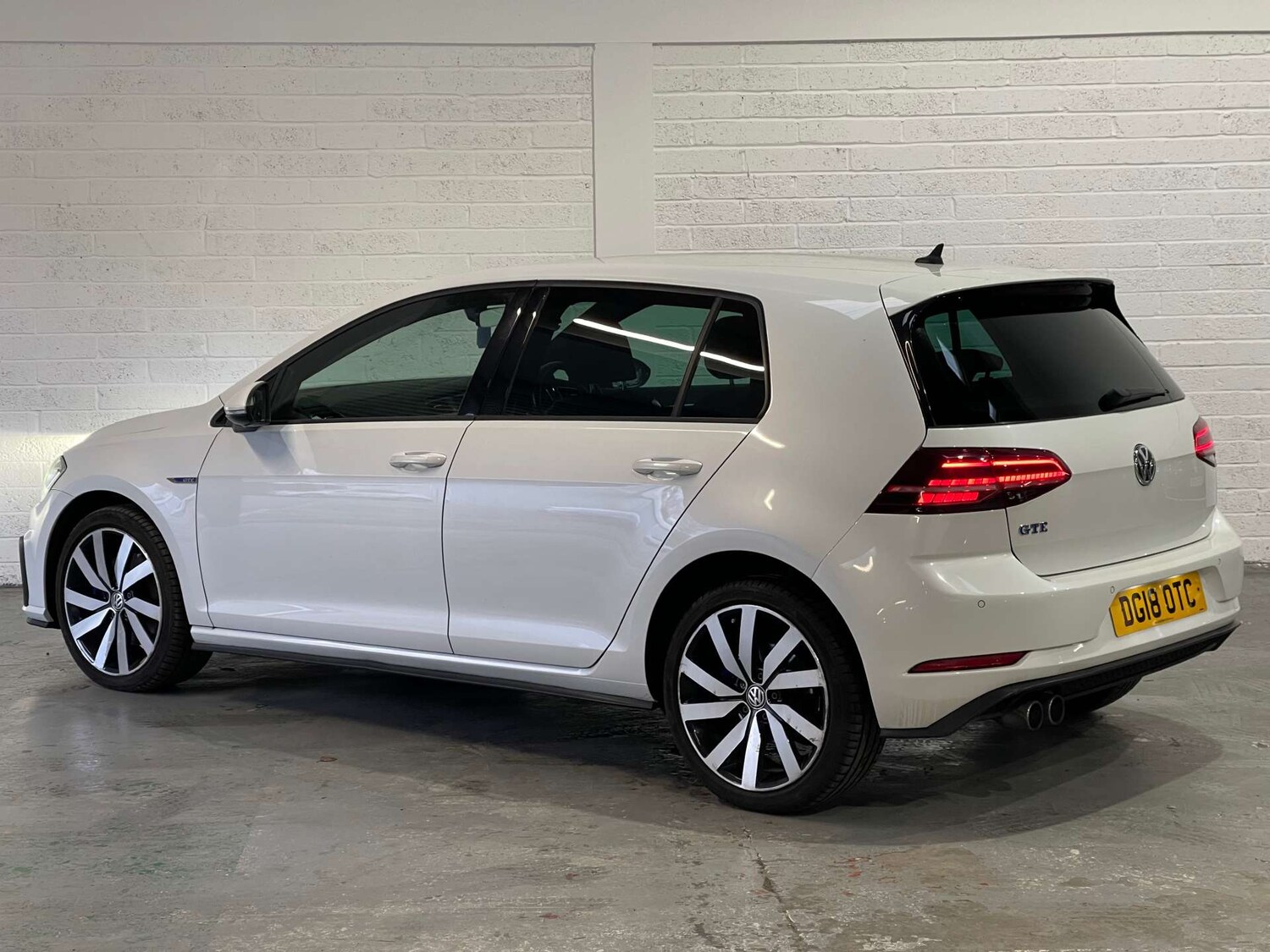 Used Volkswagen Golf 2018 for sale - 77493705: Photo 8