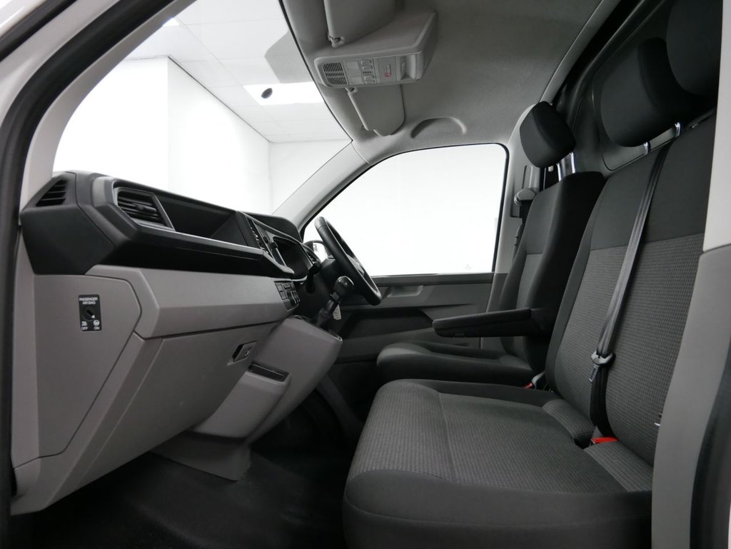 Used Volkswagen Transporter 2021 for sale - 76934796: Photo 24