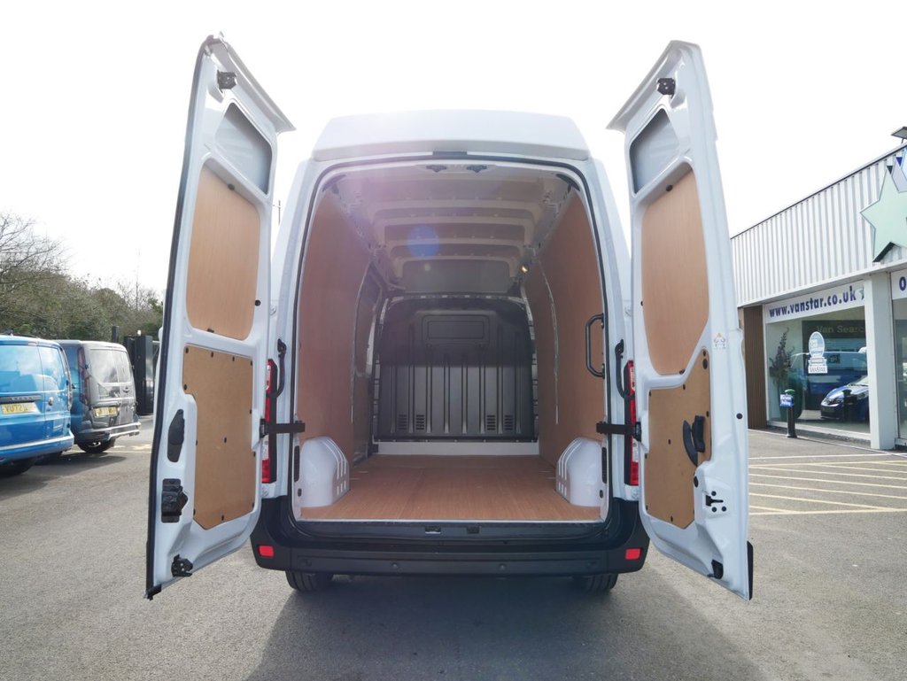 Used Renault Master 2023 for sale - 78167077: Photo 2