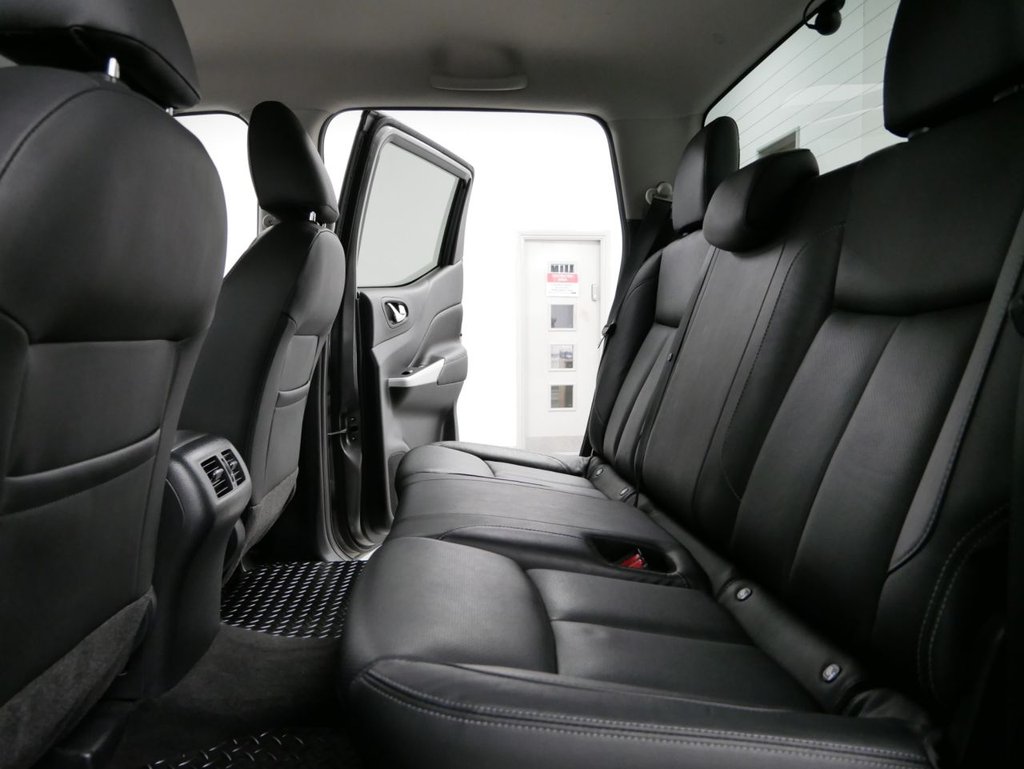 Used Nissan Navara 2021 for sale - 76395908: Photo 32