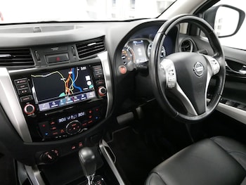 Used Nissan Navara 2021 for sale - 76783368: Photo
