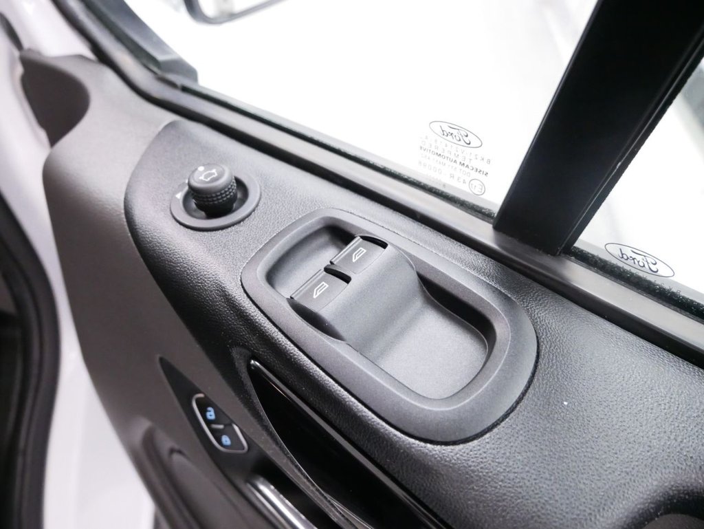 Used Ford Transit Custom 2018 for sale - 77065015: Photo 30