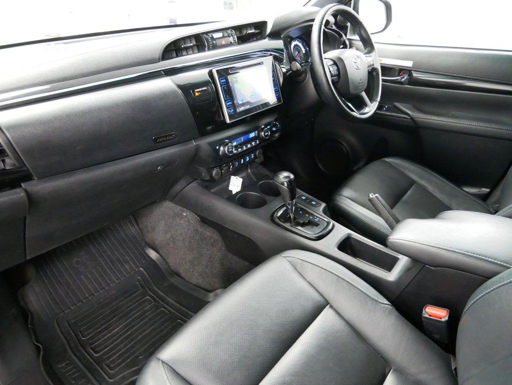 Used Toyota Hilux 2019 for sale - 77121558: Photo 23