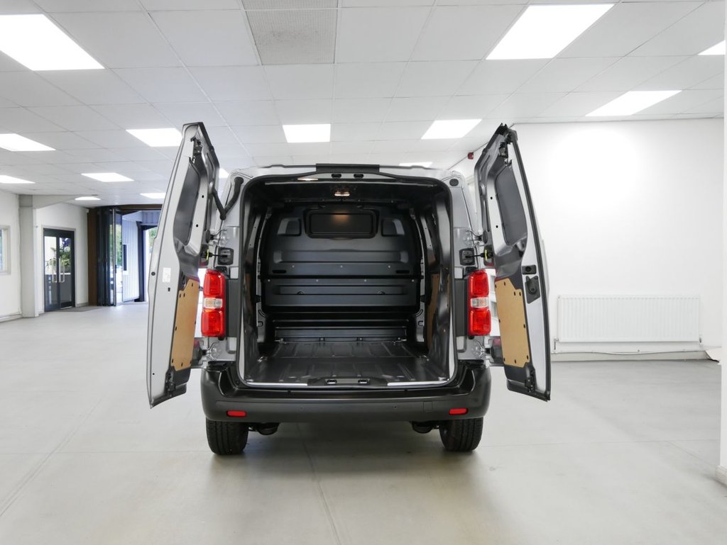 Used Vauxhall Vivaro 2023 for sale - 76303488: Photo 28