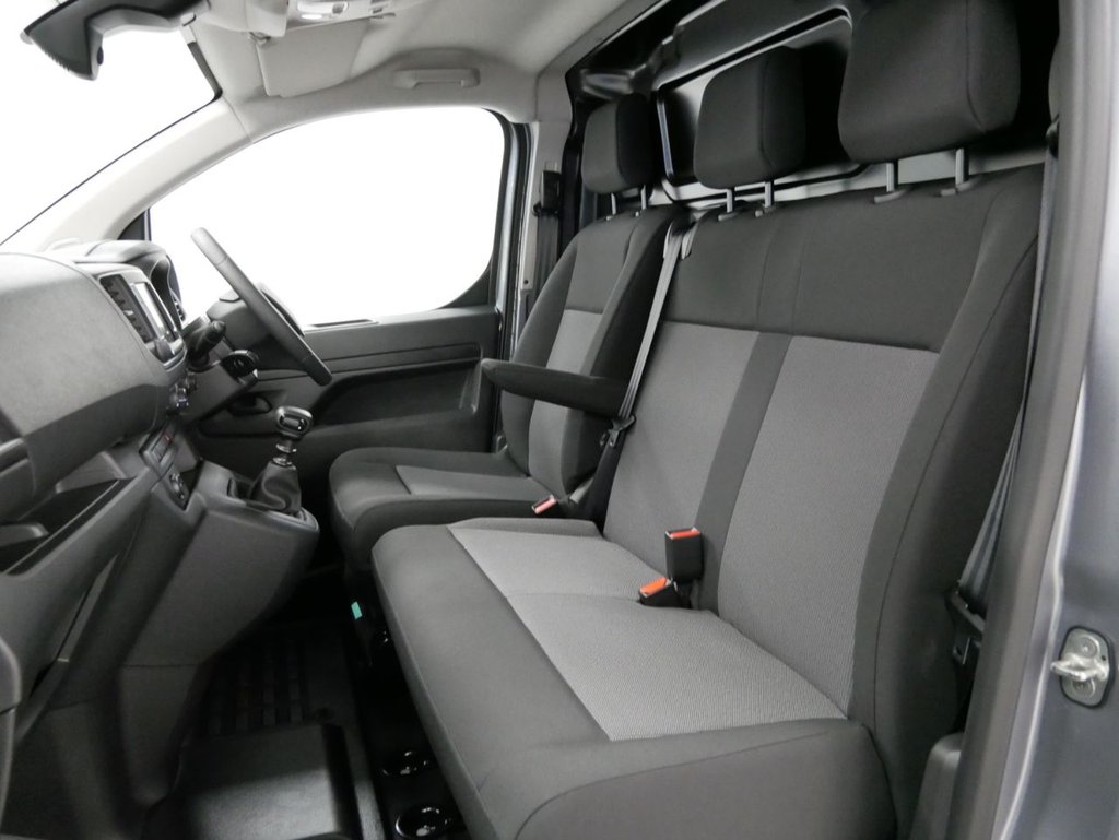 Used Vauxhall Vivaro 2023 for sale - 76303488: Photo 3