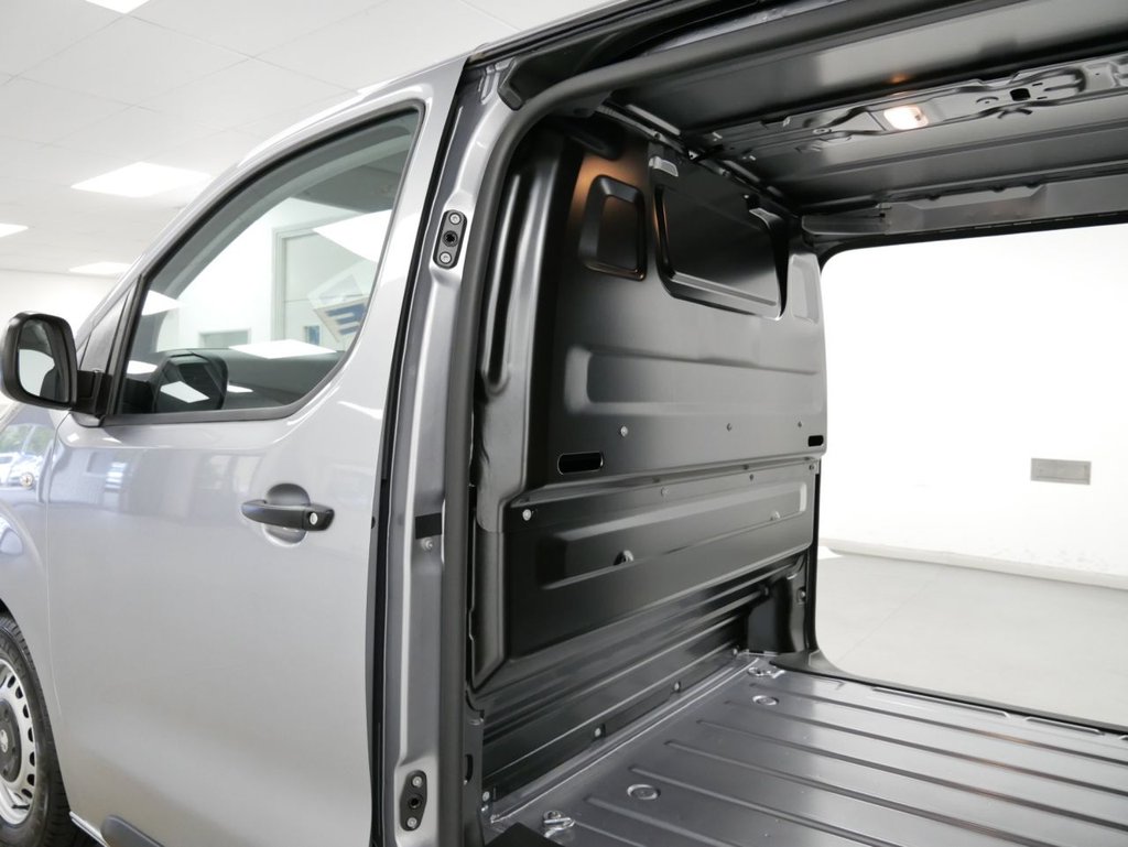 Used Vauxhall Vivaro 2023 for sale - 76303488: Photo 31