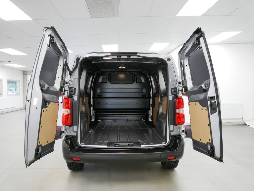 Used Vauxhall Vivaro 2023 for sale - 76303488: Photo 4
