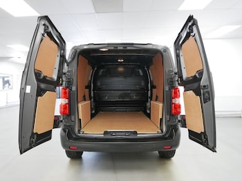 Used Peugeot Expert 2023 for sale - 76745047: Photo