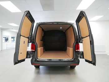 Used Volkswagen Transporter 2024 for sale - 78930647: Photo