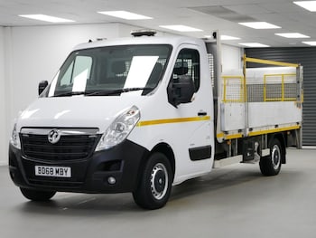 Vauxhall Movano feature image