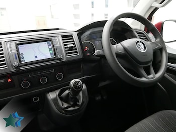 Used Volkswagen Transporter Shuttle 2019 for sale - 78792928: Photo