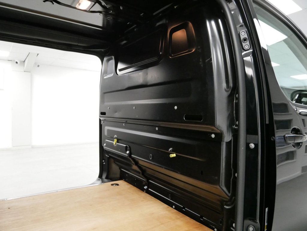 Used Vauxhall Vivaro 2023 for sale - 77835279: Photo 44