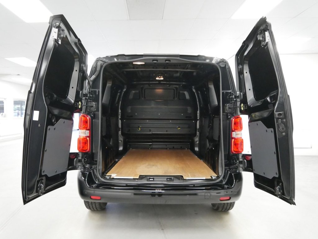 Used Vauxhall Vivaro 2023 for sale - 77835279: Photo 6