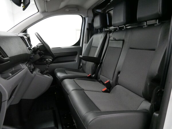 Used Vauxhall Vivaro 2020 for sale - 75111222: Photo 4