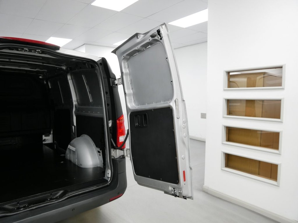 Used Mercedes-Benz Vito 2017 for sale - 76279662: Photo 28