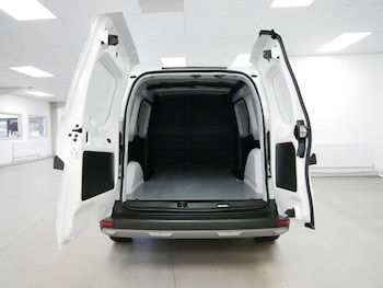 Used Nissan Other 2023 for sale - 76758621: Photo