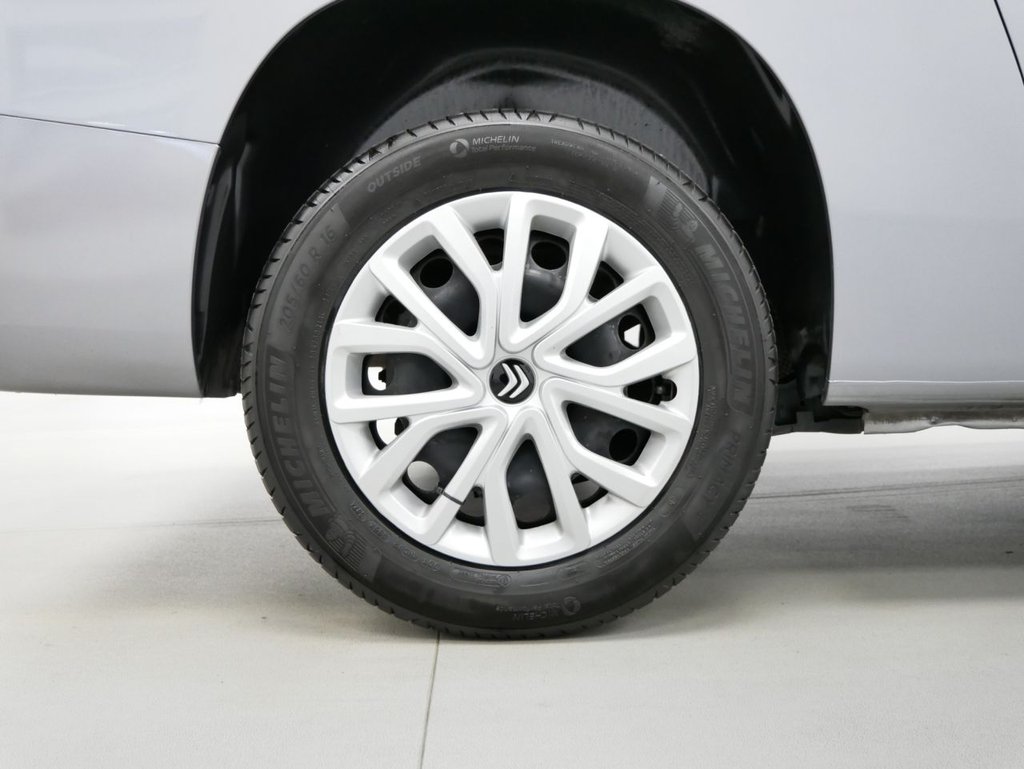 Vehicle 29