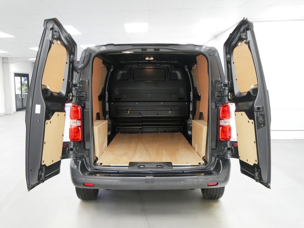 Used Vauxhall Vivaro 2024 for sale - 77936329: Photo 2