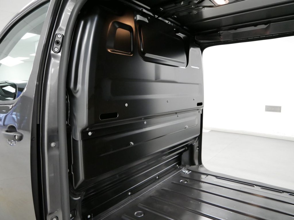 Used Vauxhall Vivaro 2023 for sale - 77457529: Photo 38