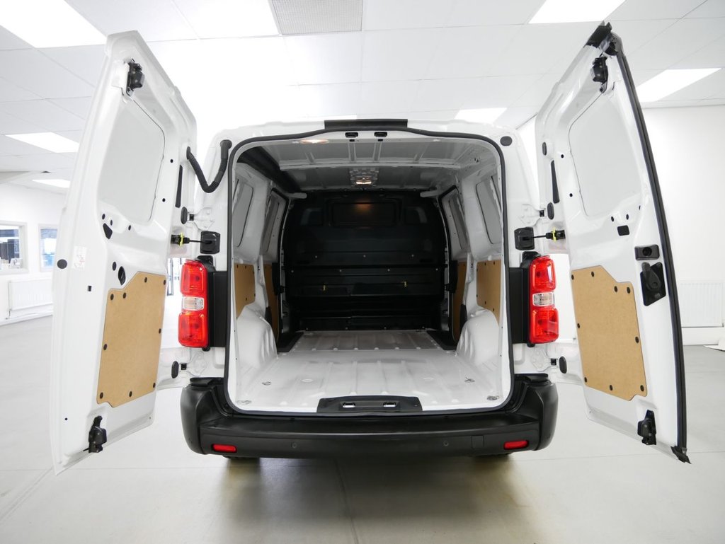 Used Toyota ProAce 2024 for sale - 77936336: Photo 17