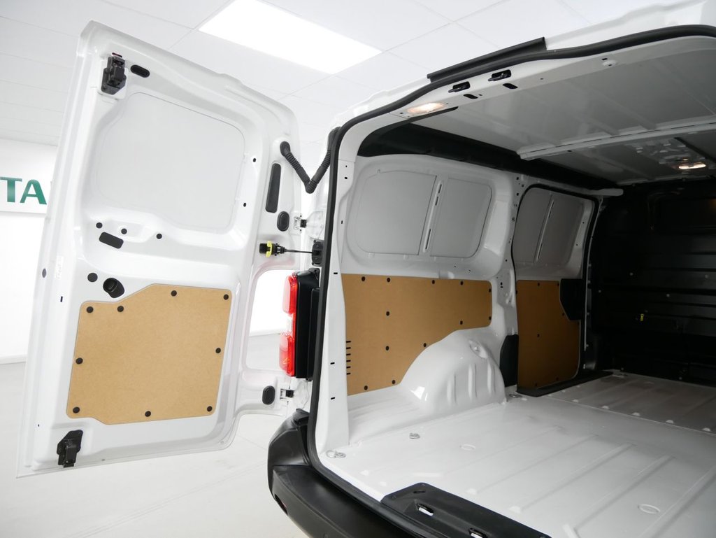 Used Toyota ProAce 2024 for sale - 77936336: Photo 42