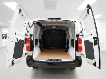 Used Peugeot Expert 2023 for sale - 77250394: Photo