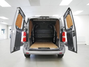 Used Vauxhall Vivaro 2023 for sale - 79275734: Photo