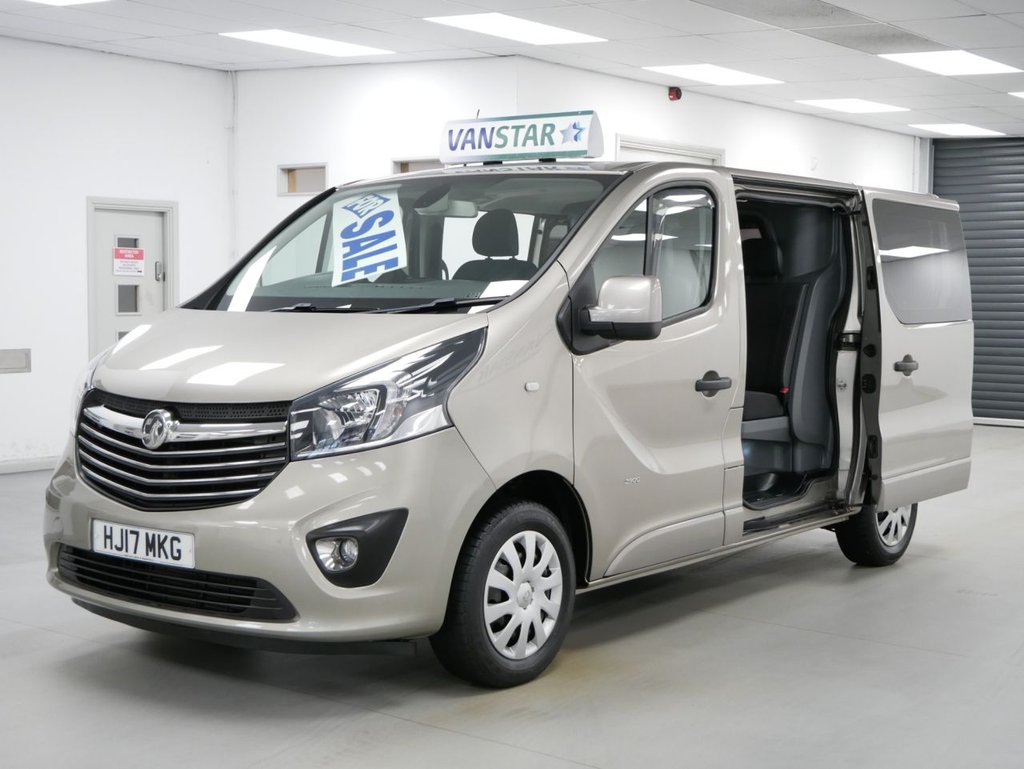 Used Vauxhall Vivaro 2017 for sale - 76323200: Photo 2