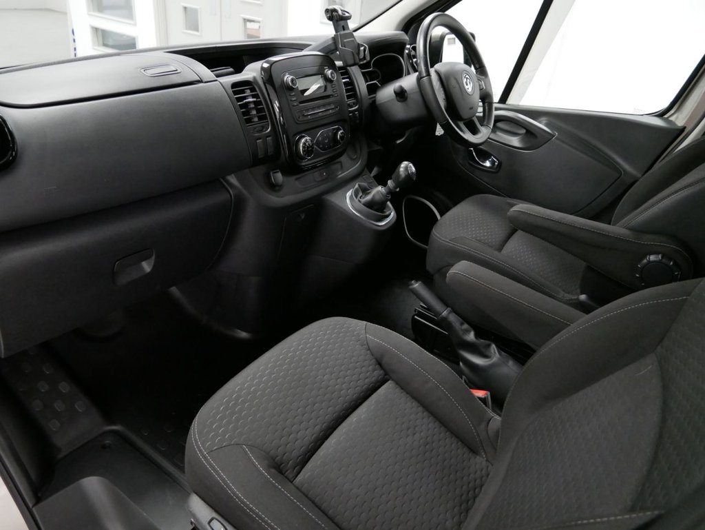 Used Vauxhall Vivaro 2017 for sale - 76323200: Photo 21