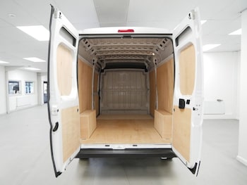 Used Peugeot Boxer 2023 for sale - 79563113: Photo
