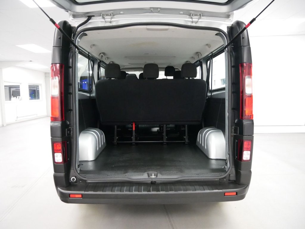 Used Vauxhall Vivaro 2017 for sale - 77734049: Photo 2