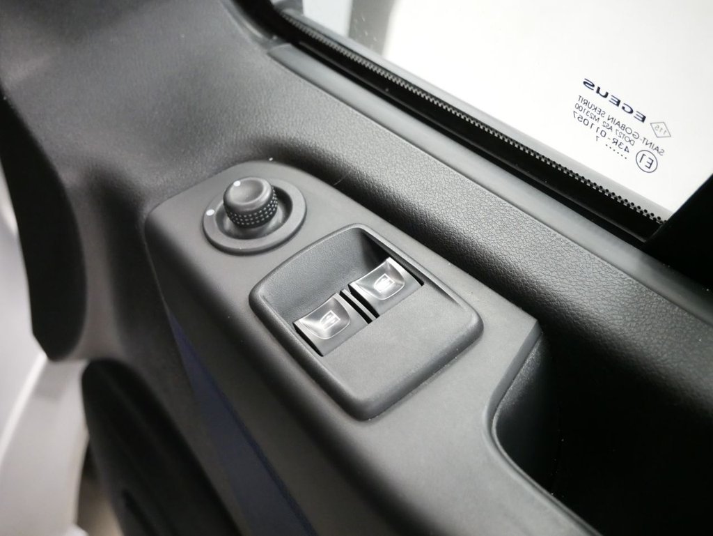 Used Vauxhall Vivaro 2017 for sale - 77734049: Photo 44