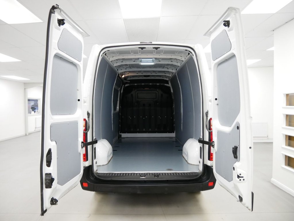 Used Vauxhall Movano 2019 for sale - 77341196: Photo 2