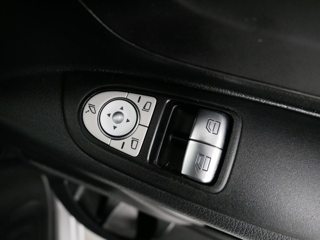 Used Mercedes-Benz Vito 2021 for sale - 77692543: Photo 41