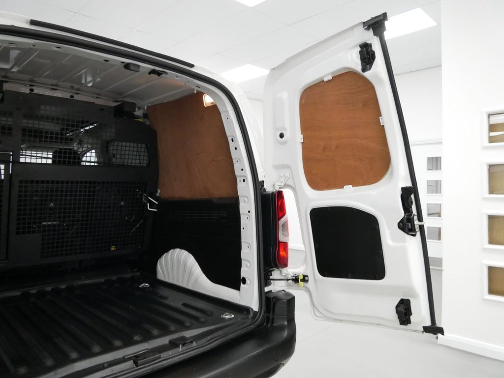 Used Peugeot Partner 2021 for sale - 77608478: Photo 42