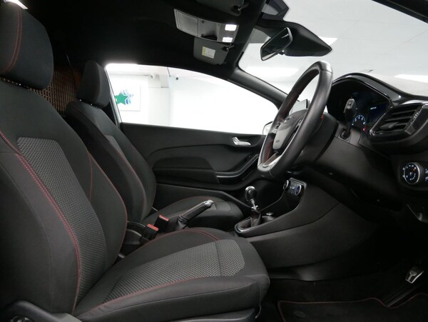 Used Ford Fiesta Van 2019 for sale - 75287319: Photo 13