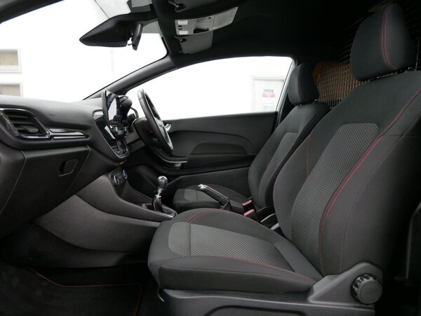 Used Ford Fiesta Van 2019 for sale - 75287319: Photo 19