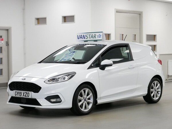 Used Ford Fiesta Van 2019 for sale - 75287319: Photo 2