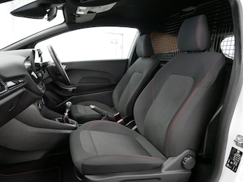 Used Ford Fiesta Van 2019 for sale - 75287319: Photo